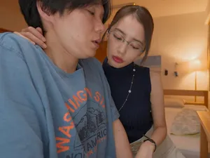 [Tiểu Bảo tìm hoa] Tối nay tôi có hẹn với một cô gái rất xinh đẹp mặc đồ trắng. Tôi tán tỉnh cô ấy và cưỡi lên người cô ấy theo tư thế 69, liếm nhau và quan hệ tình dục dữ dội trên giường. Cô ấy rên rỉ và thở hổn hển một cách rất khiêu khích...